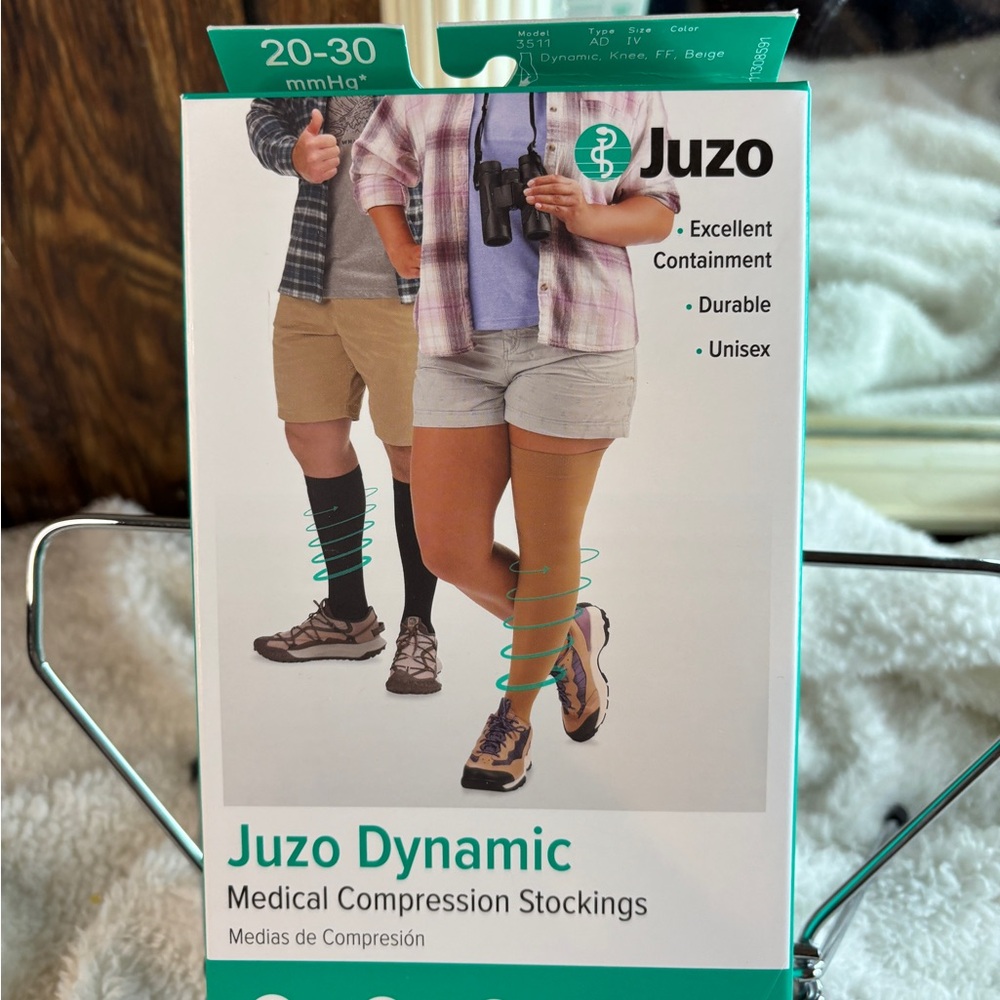 New Juzo Dynamic 20-30 mmHg Knee High Compression Closed Toe Beige